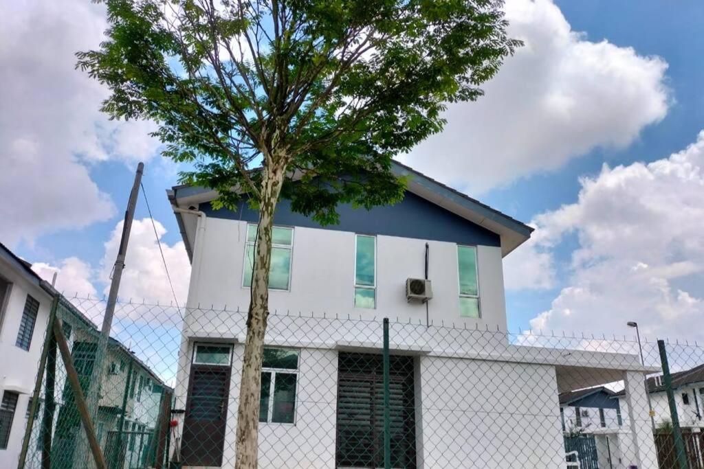 Iris 55 Corner Lot House Spacious Outdoor With Wi-Fi 조호르 바루 외부 사진